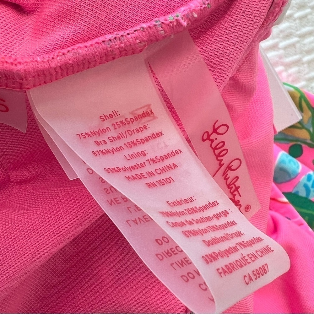 LILLY PULITZER LEDGER HALTER ONE PIECE
MULTI JOURNEY TO THE JUNGLE SWIMSUIT NWT - Picture 15 of 16